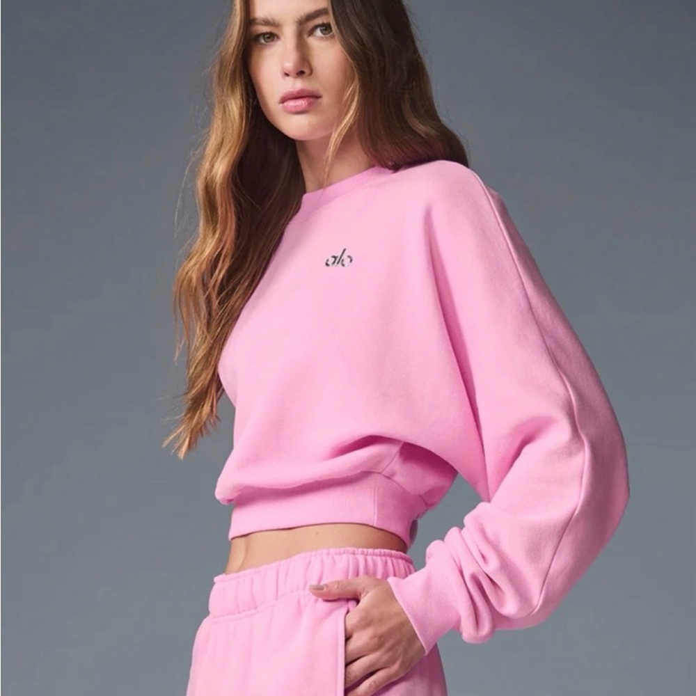 ALO SWEET PINK CROPPED CREWNECK